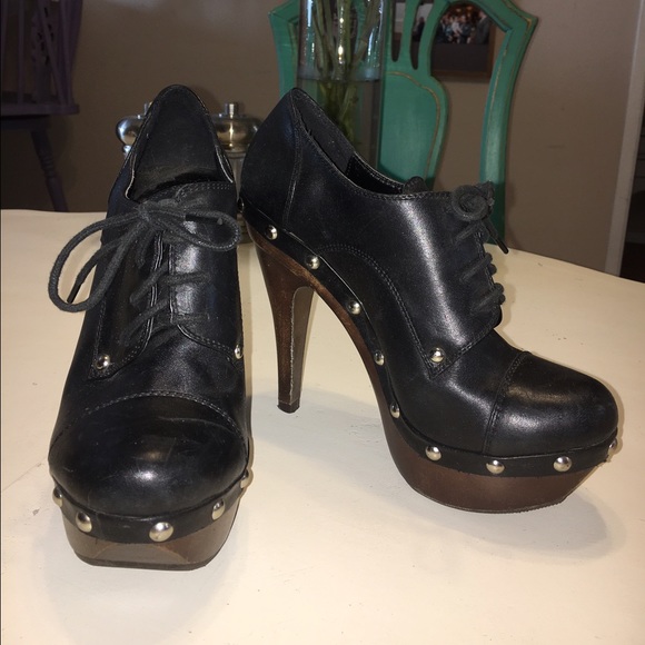 LAST CALL 9/11/22 - Black Leather Oxford Heels - Picture 2 of 6